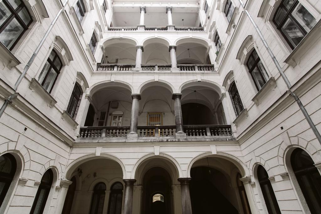 Dnd Apartments Astoria Szentkiralyi Street بودابست المظهر الخارجي الصورة